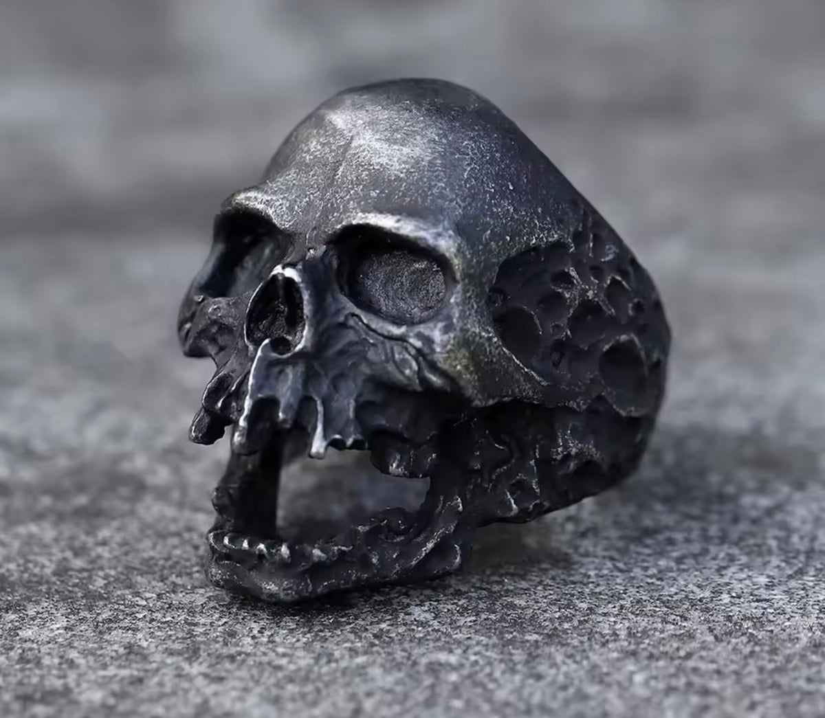 Dark Steel Series Skull Ring💀🏴‍☠️