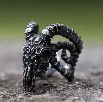Dark Steel Goat Skull🐐