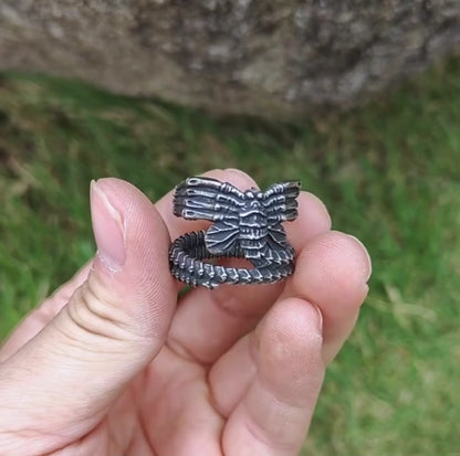 Dark Steel Alien Face Hugger Ring